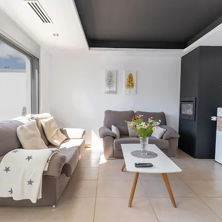 Сasa de vacaciones Gandhi By United Renters *
