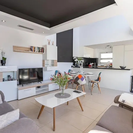 בית נופש Gandhi By United Renters *