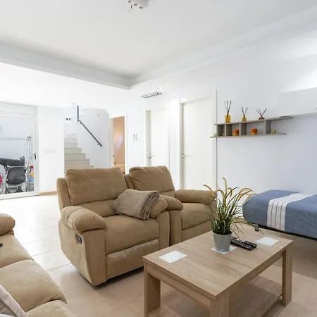 Gandhi By United Renters Torrevieja