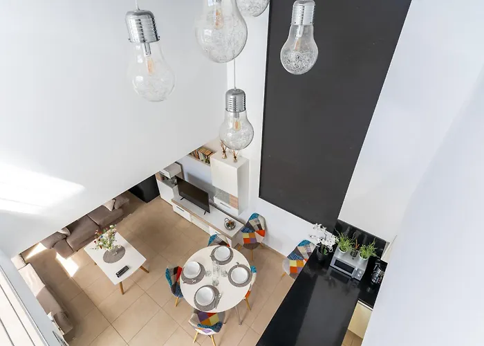 Gandhi By United Renters * Torrevieja